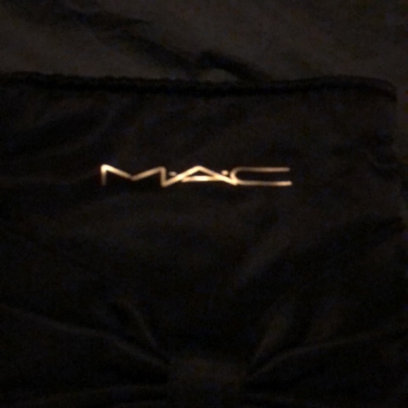 MAC stocking - Picture 3 of 3